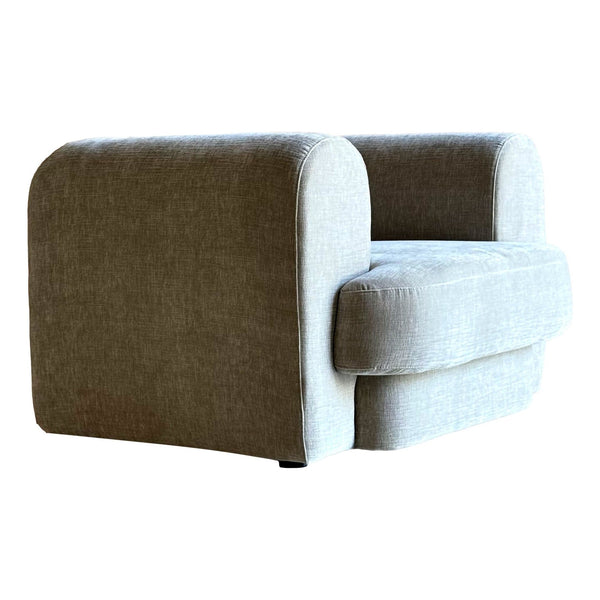FORM ACCENT CHAIR