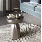 EXPOSE SATIN TABLE