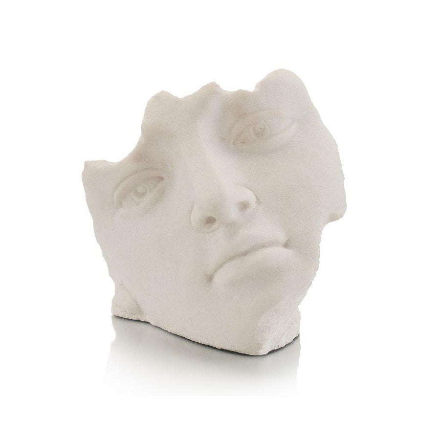 FACIAL FRAGMENT